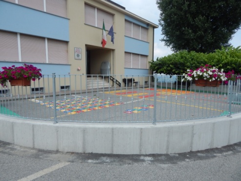 cortile scuola primaria calosso